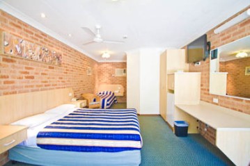 Branxton House Motel - Accommodation Whitsundays 2