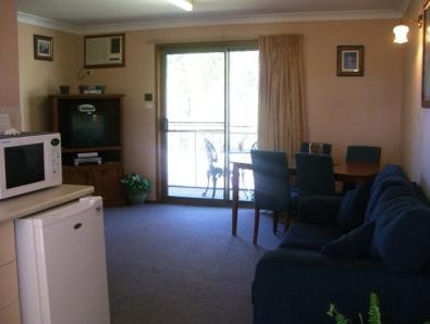 Bridge View Motel - Accommodation Whitsundays 5