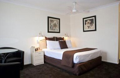 Central Caleula Motor Lodge - Accommodation Whitsundays 2