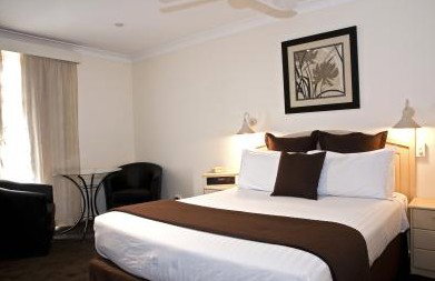 Central Caleula Motor Lodge - Accommodation Whitsundays 3