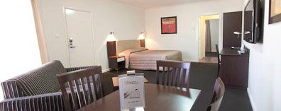 Charles Sturt Motor Inn - Accommodation Whitsundays 2