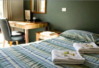 City Crown Lodge - Accommodation Whitsundays 1