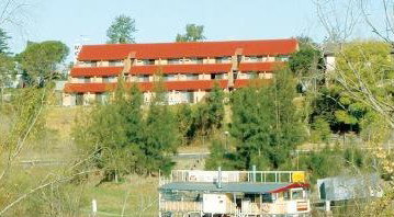 Windsor Terrace Motel - Accommodation Whitsundays 3