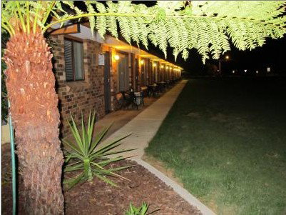 Golfers Lodge Motel - Accommodation Whitsundays 0