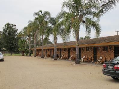 Golfers Lodge Motel - Accommodation Whitsundays 1