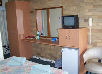 Governors Hill Motel - Accommodation Whitsundays 2