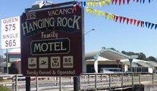 Hanging Rock Family Motel - Accommodation Whitsundays 3