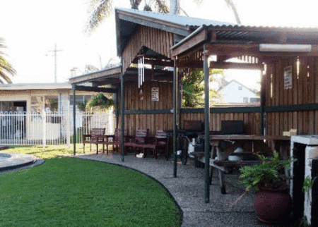 Hawaiian Sands Motor Inn - Accommodation Whitsundays 2