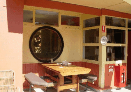 Hawaiian Sands Motor Inn - Accommodation Whitsundays 3