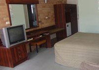 Winning Post Motor Inn - Accommodation Whitsundays 0