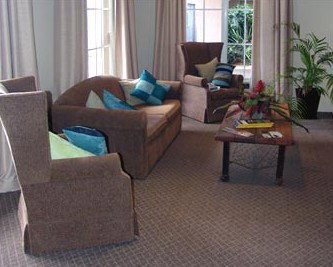 Winning Post Motor Inn - Accommodation Whitsundays 2