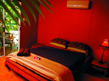 Rum Jungle Bungalows - Accommodation Whitsundays 2