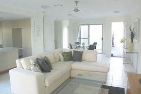 Coolum Villas - Accommodation Whitsundays 2