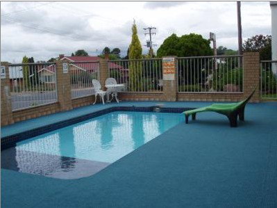 A Settlers Motor Inn - Accommodation Whitsundays 0