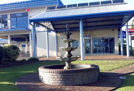 City Centre Motel - Accommodation Whitsundays 0