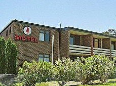 Red Chief Motel - Accommodation Whitsundays 1