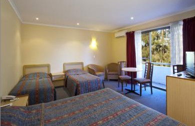 Best Western Reef Motor Inn - Accommodation Whitsundays 2