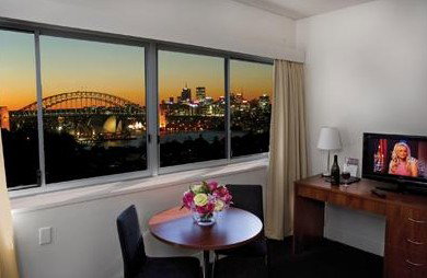 Macleay Serviced Apartment Hotel - Accommodation Whitsundays 0