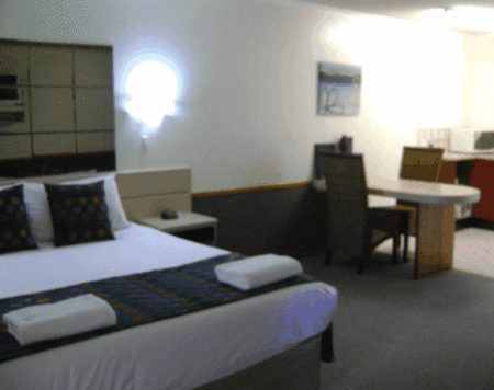 Rockhampton Court Motor Inn - Accommodation Whitsundays 1