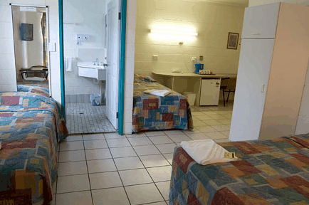 Barrier Reef Motel - Accommodation Whitsundays 1