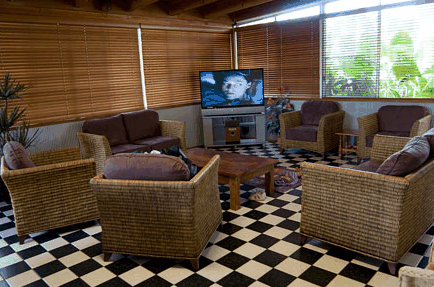 Barrier Reef Motel - Accommodation Whitsundays 4