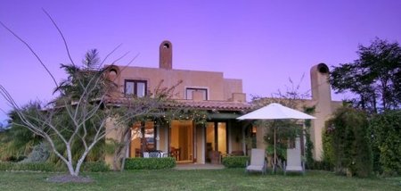 Casabelle Country Guest - Accommodation Whitsundays 0