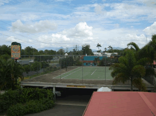 Cairns Reef Apartments And Motel - Accommodation Whitsundays 4