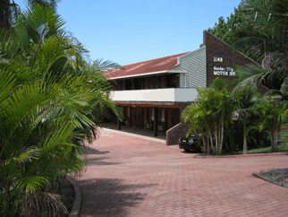 Garden City Motor Inn - Accommodation Whitsundays 1