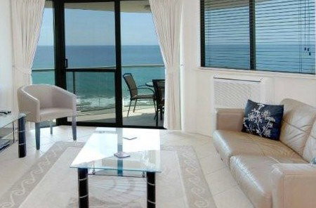 Malibu Mooloolaba - Accommodation Whitsundays 0