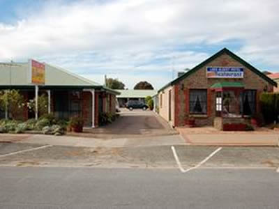 Lake Albert Motel - Accommodation Whitsundays 0