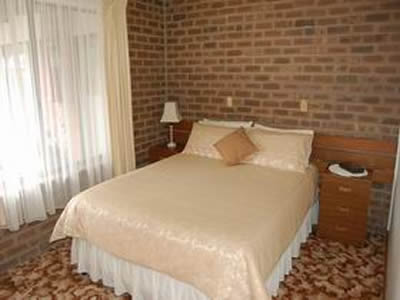 Lake Albert Motel - Accommodation Whitsundays 1