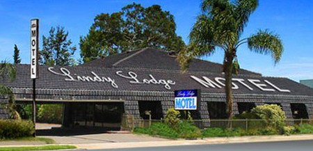 Lindy Lodge Motel And Function Centre - Accommodation Whitsundays 4