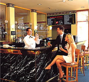 Chifley On South Terrace - Accommodation Whitsundays 3