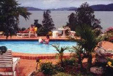 Galway Downs Lakeside Country House - Accommodation Whitsundays 2