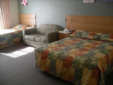 Country Comfort Orange - Accommodation Whitsundays 0