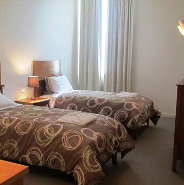The Plough Hotel - Accommodation Whitsundays 1