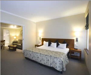 Batman's Hill On Collins - Accommodation Whitsundays 0