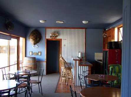 Allestree Holiday Units - Accommodation Whitsundays 1