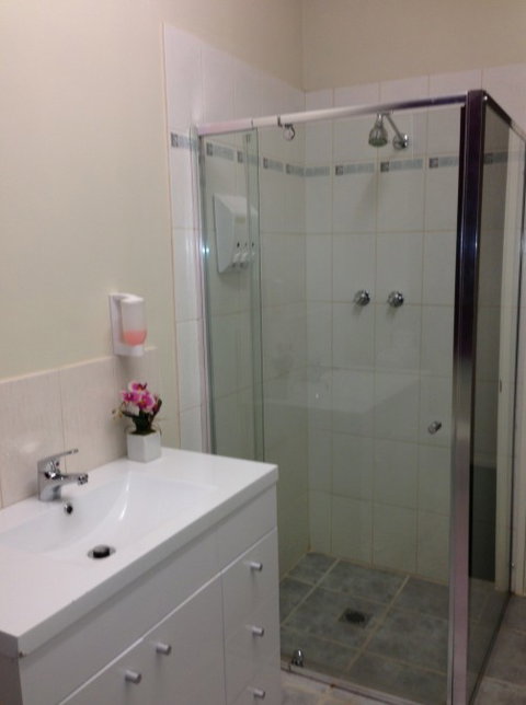 Carnegie Motor Inn And Serviced Apartments - Accommodation Whitsundays 2