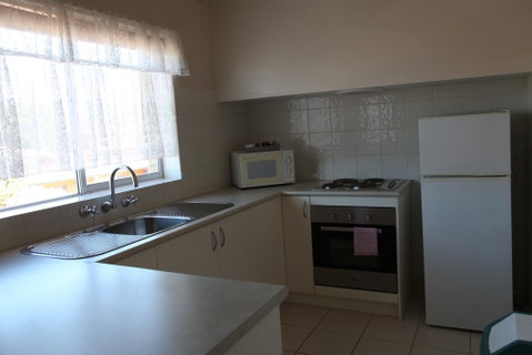 Carnegie Motor Inn And Serviced Apartments - Accommodation Whitsundays 4