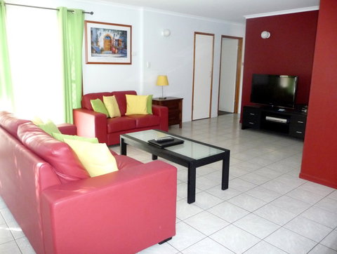 The Shores Holiday Apartments - Accommodation Whitsundays 4
