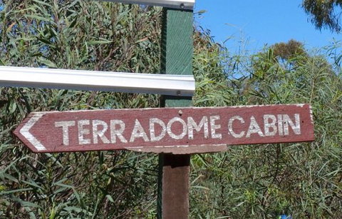 Emu Holiday Park - Accommodation Whitsundays 1