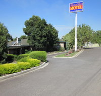 Farnham Court Motel - Accommodation Whitsundays