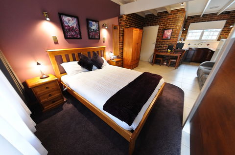 Greenvale Holiday Units - Accommodation Whitsundays 4