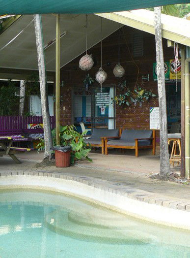 Backpackers By The Bay - Accommodation Whitsundays 1