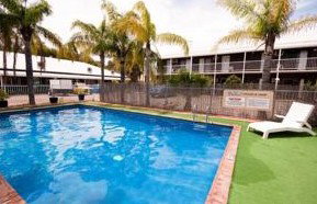 The Swagmans Rest Motel - Accommodation Whitsundays 3