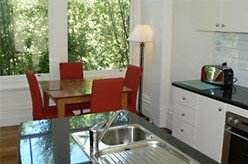 Aaron Lee Waterfront Apartments - Accommodation Whitsundays 1