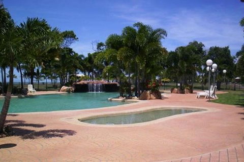 BIG4 Rollingstone Beach Caravan Resort - Accommodation Whitsundays 4