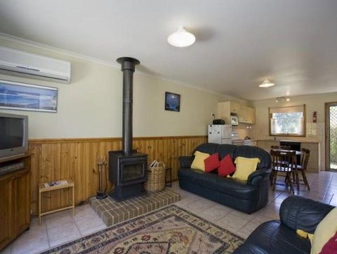 Surfcoast Retreat - Accommodation Whitsundays 1