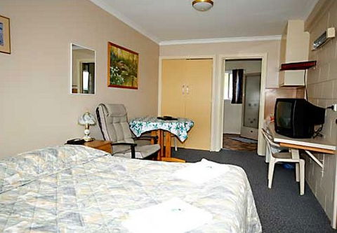 Turnin Motel - Accommodation Whitsundays 1
